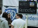 Lekarze usłyszeli, że liczy się misja. I wrócili do głodówki